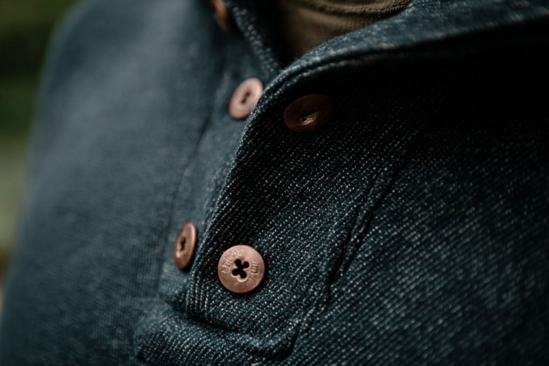 metal button